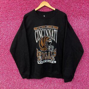 Cincinnati Bengals NFL Helmet Logo Crewneck Sweatshirt Large